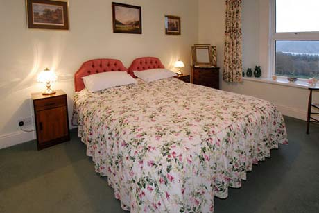 The Robins Bedroom