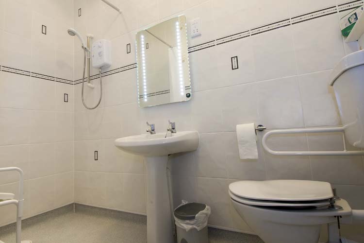 The Robins Bathroom