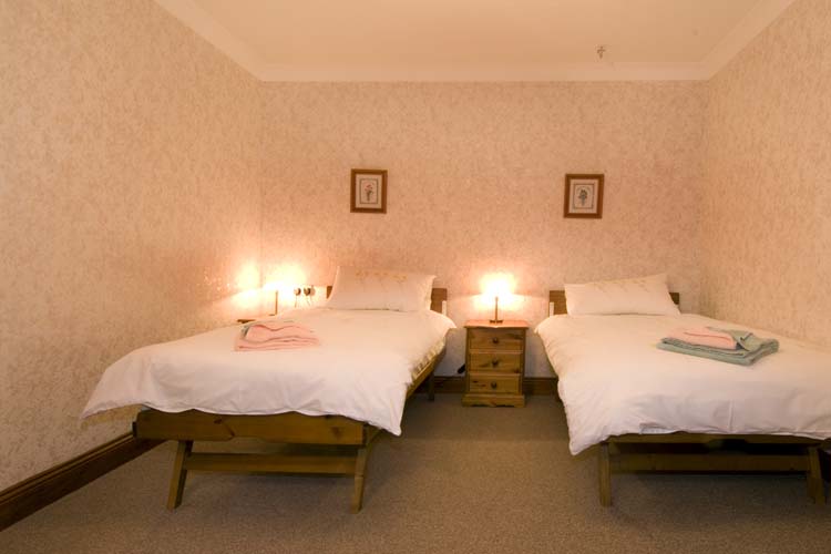 The Swallows Bedroom 2